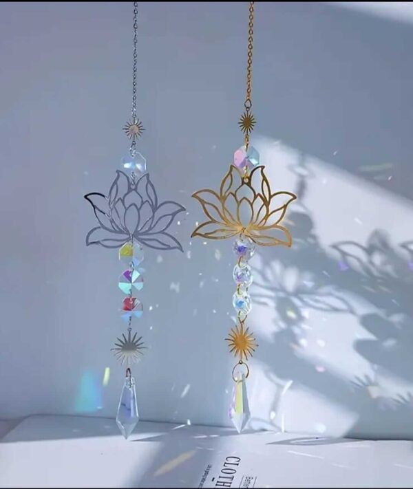 Atrapa sol flor de loto Plateado