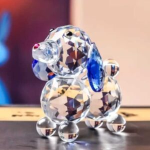 Perro salchicha de cristal con orejas azules