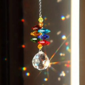 Atrapa sol con cristales de colores